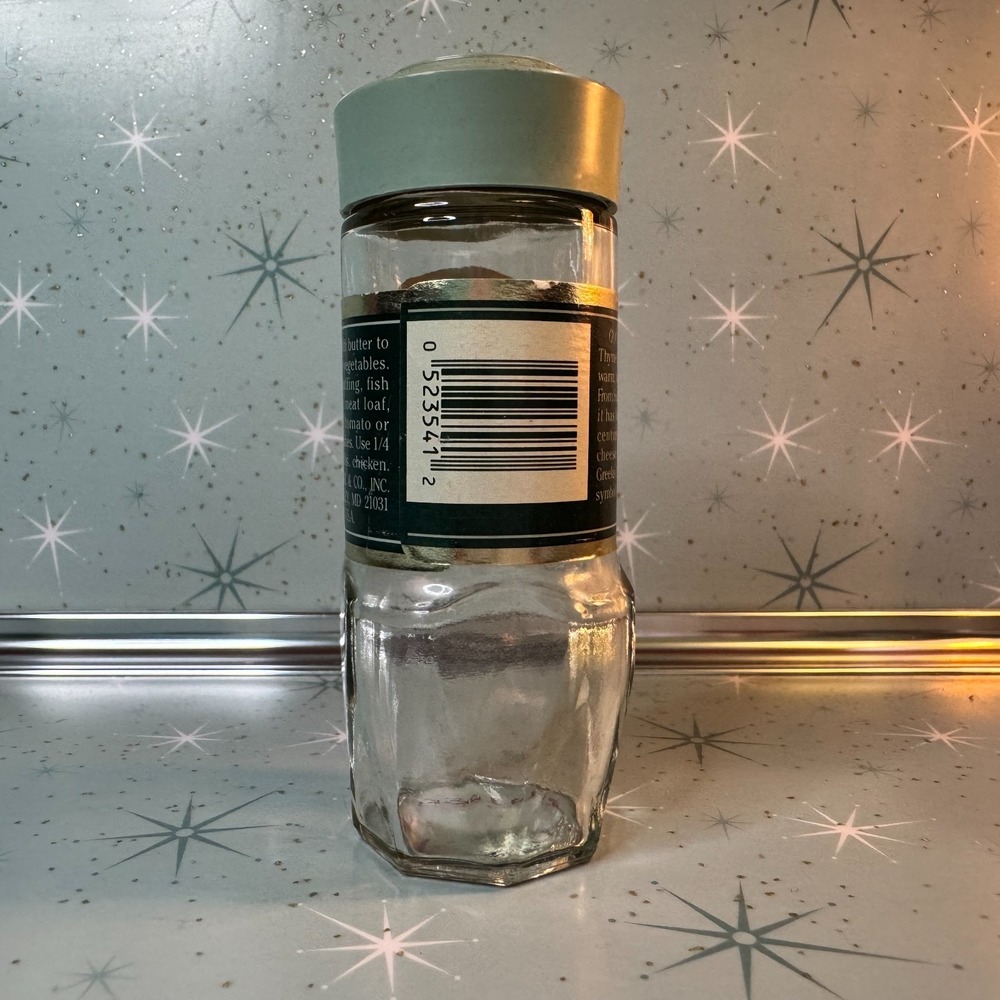 Vintage McCormick Thyme Leaves Jar Green Label Glass Spice Bottle Cottage Retro - Picture 2 of 8